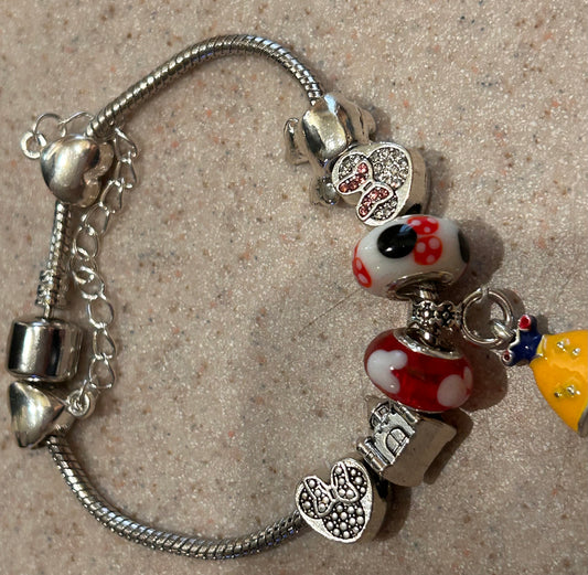 Charm bracelet